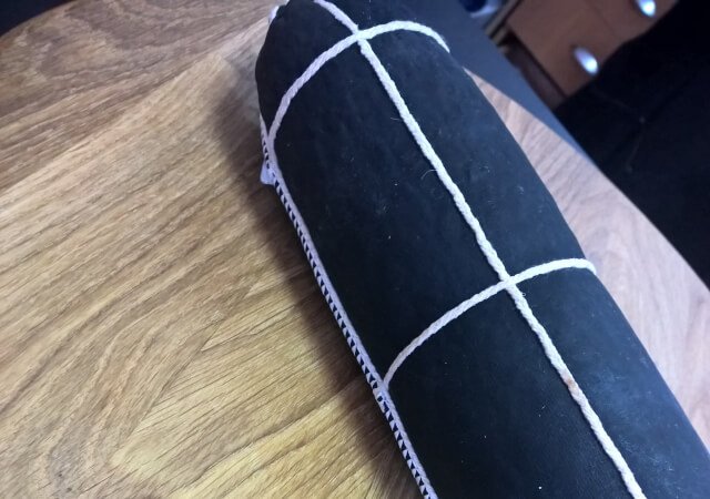 Сервелат варено-копченый (птица) Финский