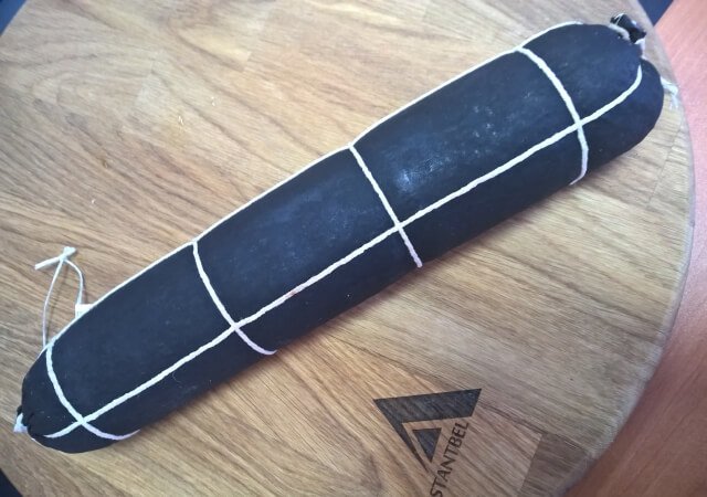 Сервелат варено-копченый (птица) Финский