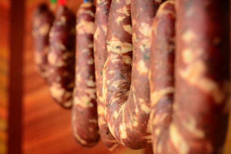 Как хранить колбасную оболочку?